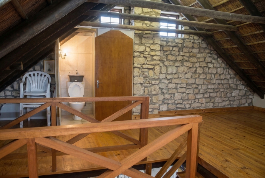 4 Bedroom Property for Sale in Struisbaai Western Cape